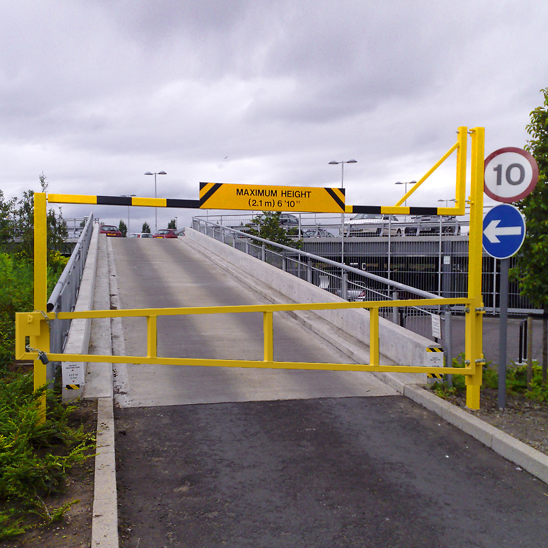 Single Leaf Opening Height Barrier (Tension Support Bar Top) with Lower